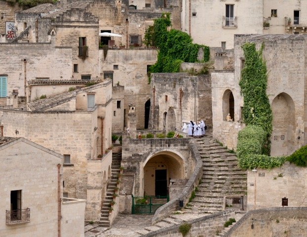12Nonnen-in-Matera-12